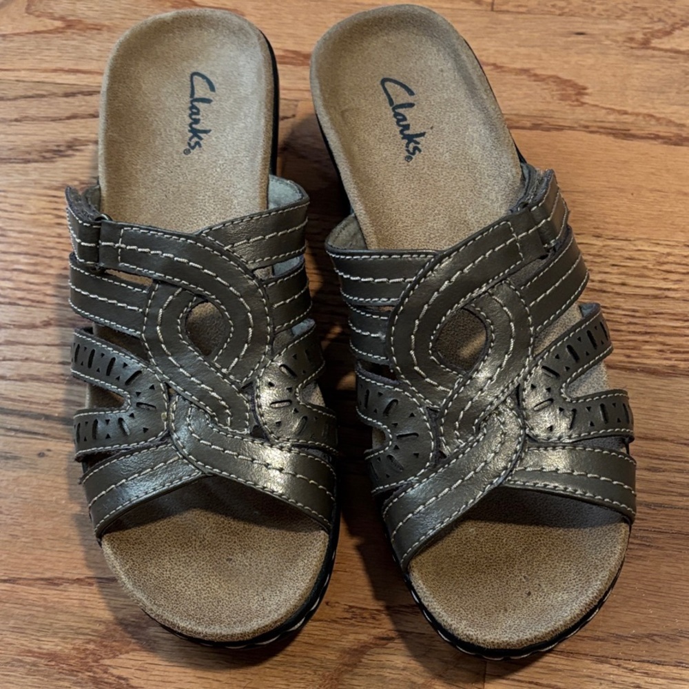 Clarks Women's Dark Gray Cut-Out Mules